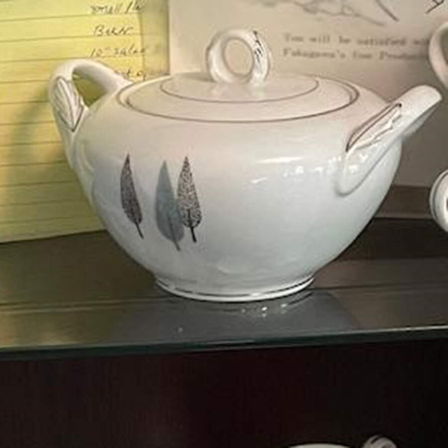 Shady Bower Sugar Bowl & Lid by Fukagawa-1