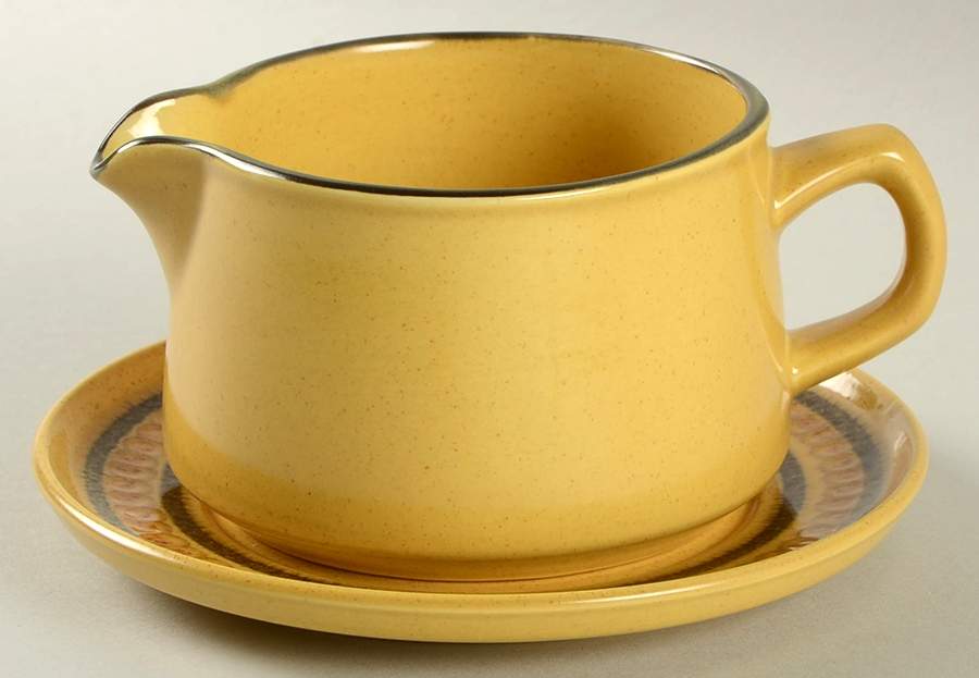 Honeycomb Gravy Boat & Underplate by Franciscan-1