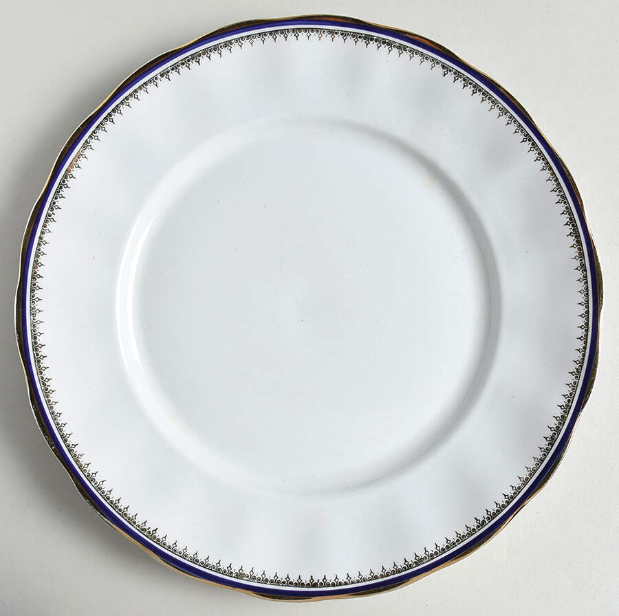 4562 Dinner Plate by Favolina-Karolina-1