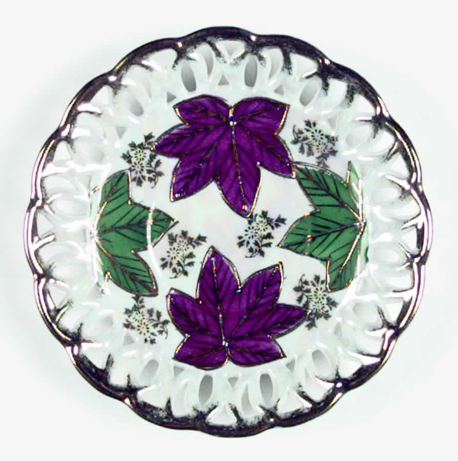 2650 Saucer by Fan Crest (Japan)-1