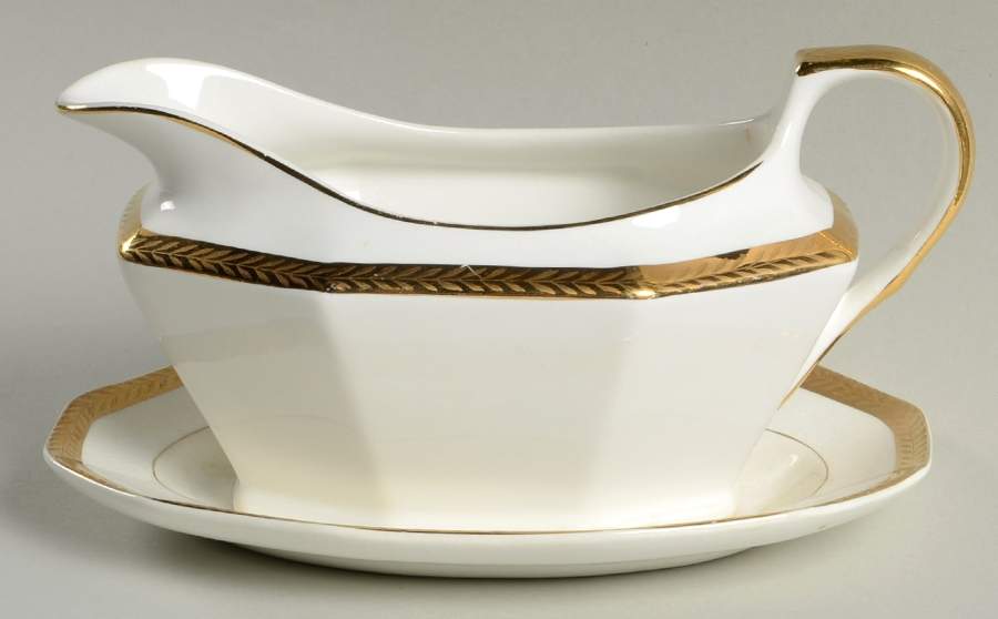FC31 Gravy Boat & Underplate by FC Co - French China-1