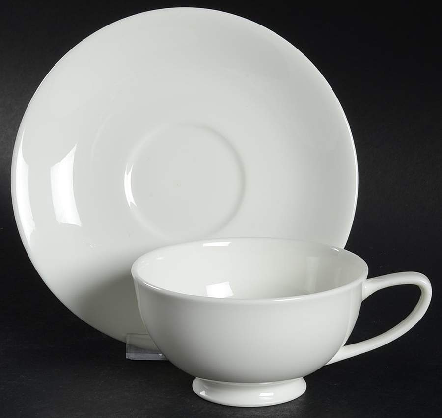FUK18 Footed Cup & Saucer Set by Fukagawa-1