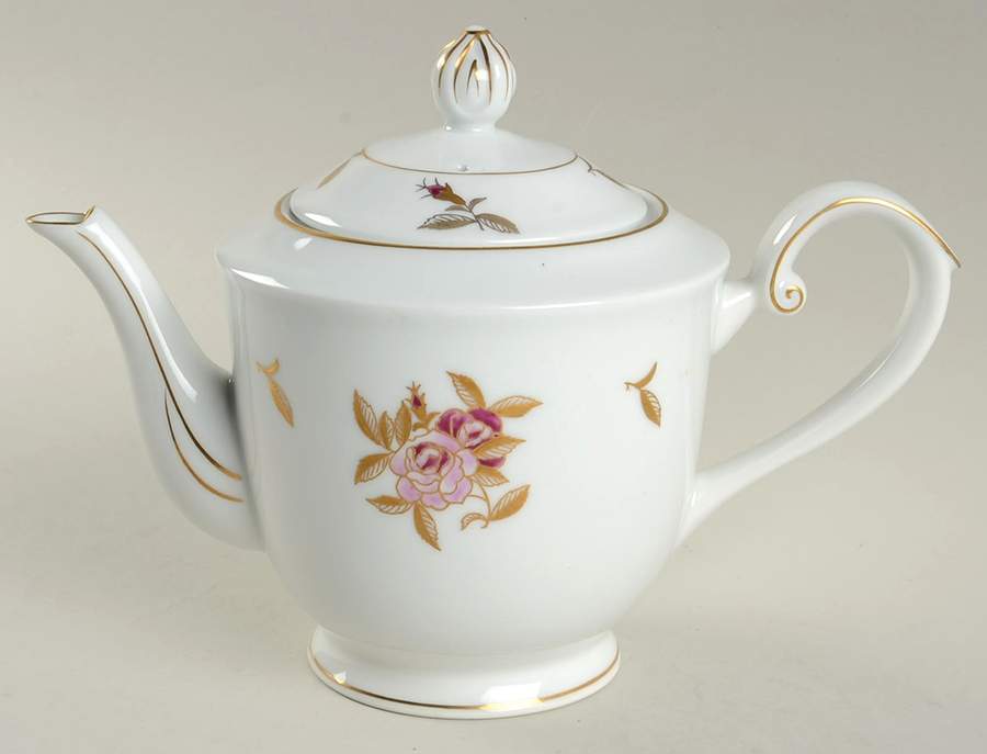 538 Teapot & Lid by Fukagawa-1