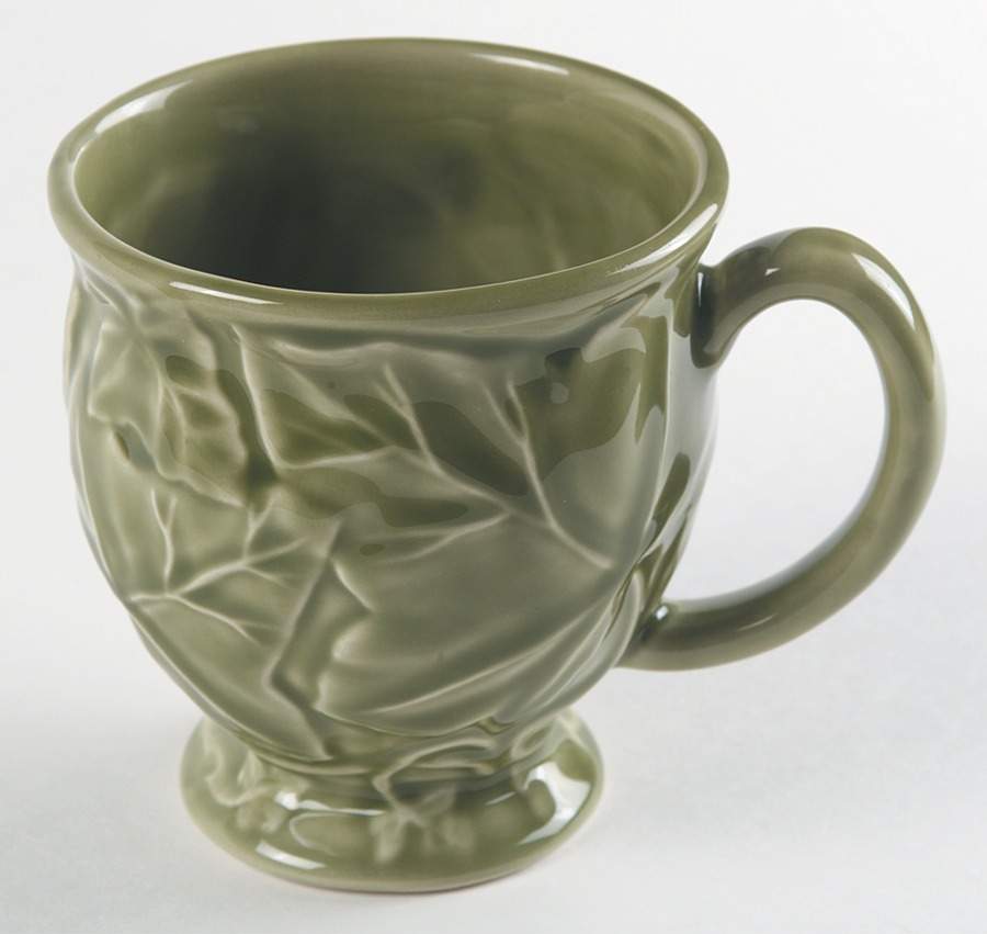 Ivy II (England) Sculpted Mug by Franciscan-1