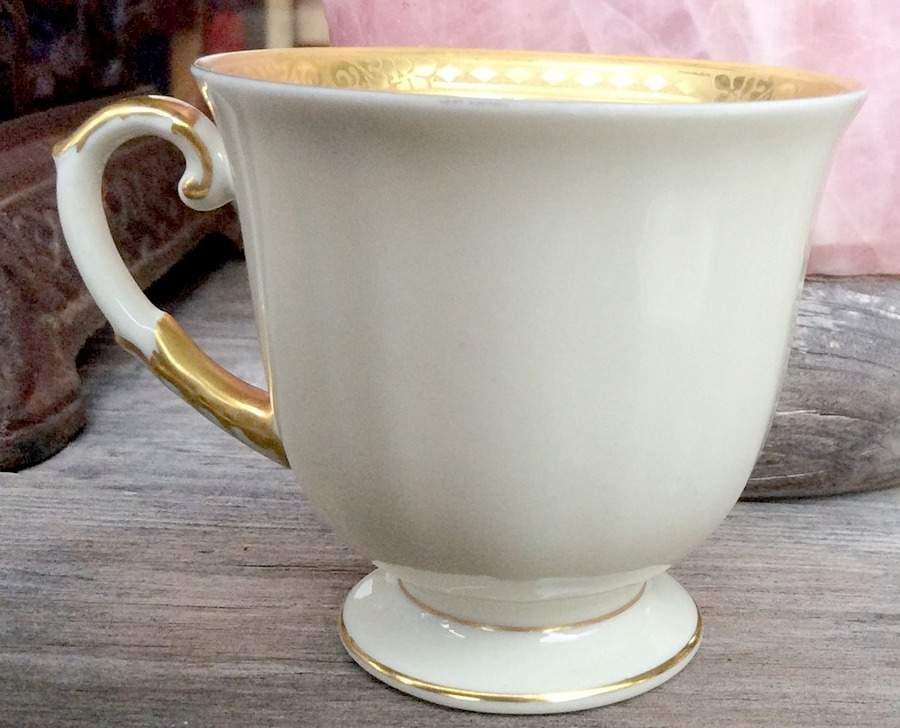 La Duchesse (Gold) Footed Cup by Franconia-Krautheim & Adelburg-1