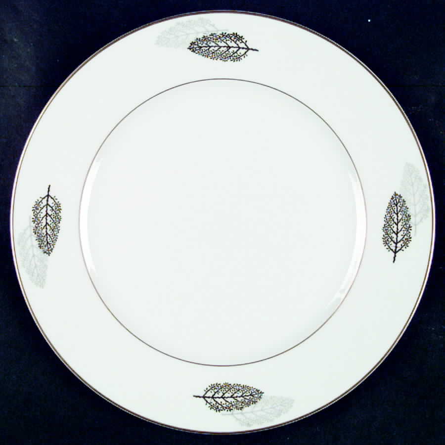 5004 Dinner Plate by Fukagawa-1