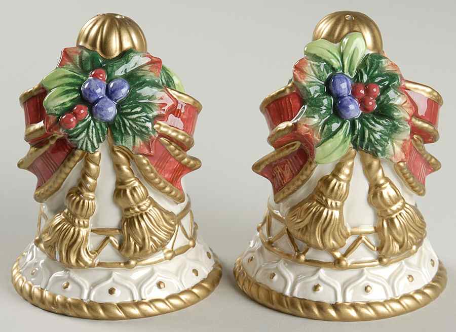 Christmas Deer Figural Salt & Pepper Set by Fitz and Floyd-1