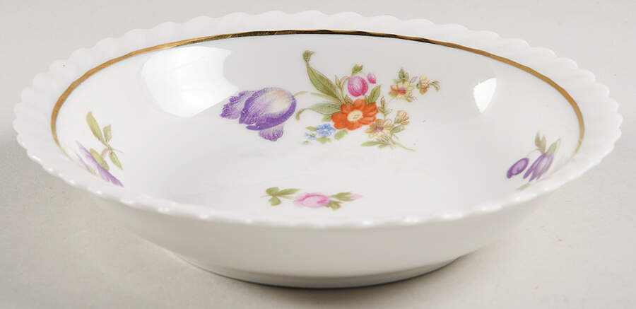 Meissen (Scalloped) Fruit/Dessert (Sauce) Bowl by Franconia-Krautheim & Adelburg-1