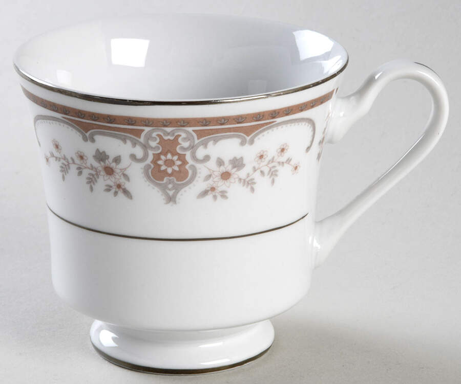 SIV12 Footed Cup by Silverie-1
