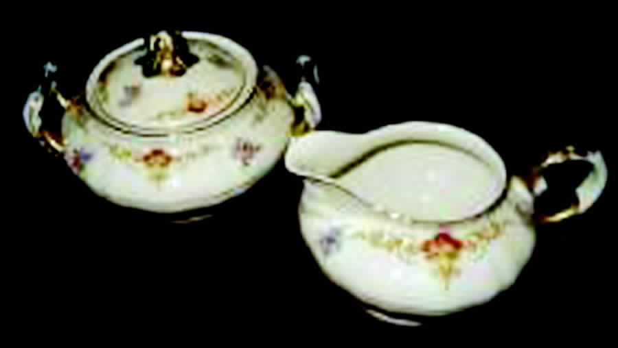FR158 Sugar Bowl & Lid by Franconia-Krautheim & Adelburg-1