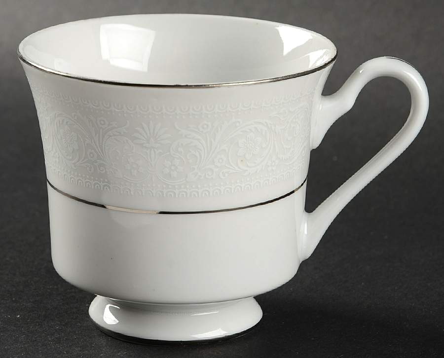 FCC184 Footed Cup by Fine China of China-1
