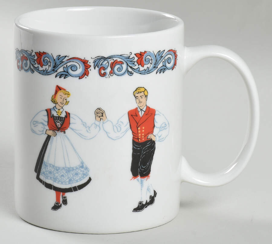 Hardanger Dancers Mug by Figgjo (Norway)-1