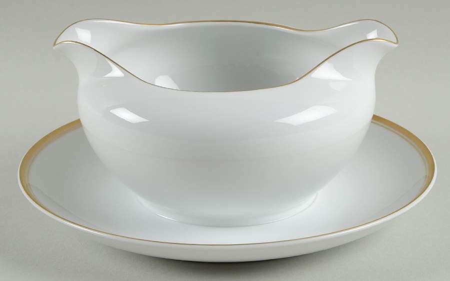 900b Gravy Boat with Attached Underplate by Fukagawa-1