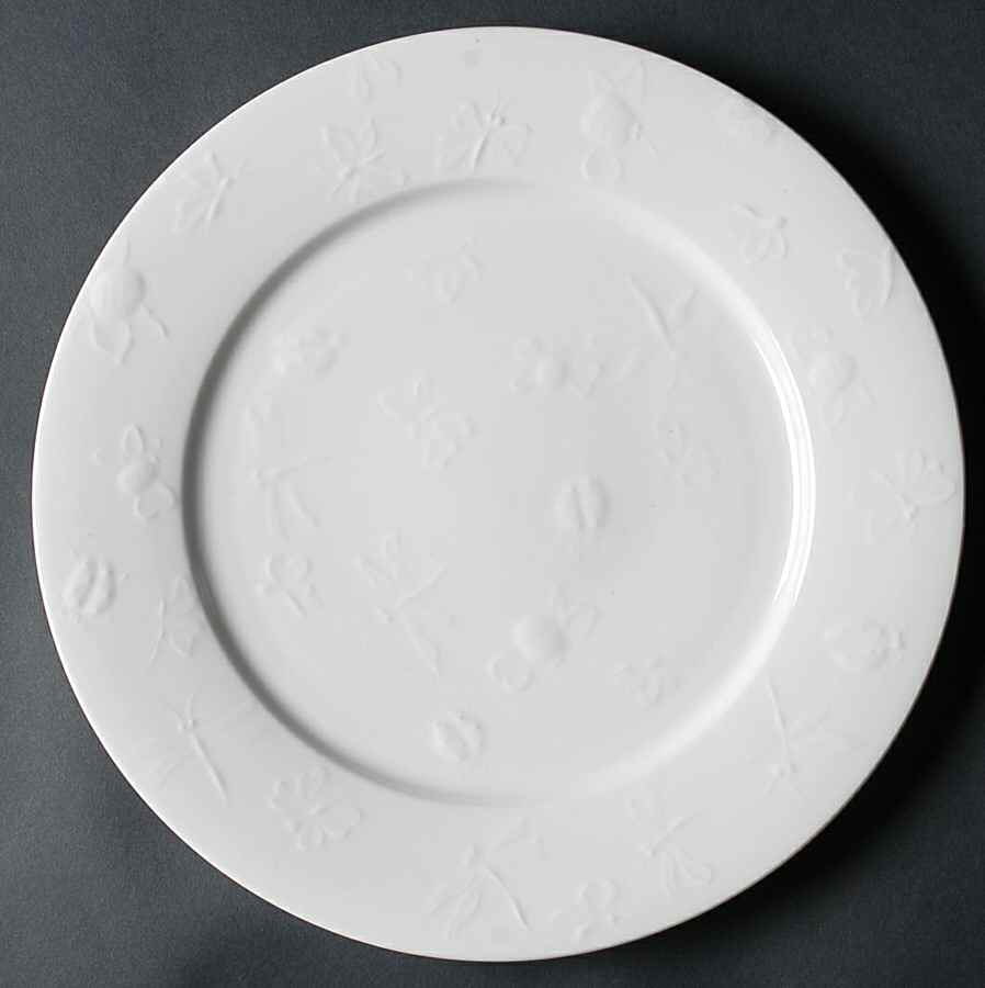 Hug a Bug Dinner Plate by Farberware-1