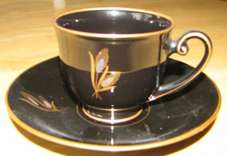 601 Footed Demitasse Cup & Saucer Set by Fukagawa-1