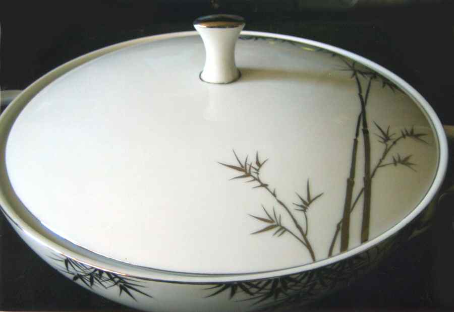 FUY12 Round Covered Vegetable by Fujiyama (Japan)-1