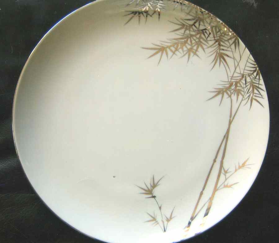 FUY12 Dinner Plate by Fujiyama (Japan)-1