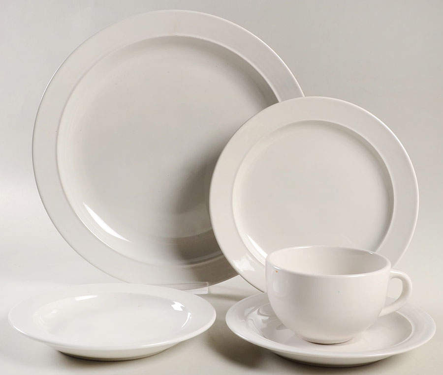 Concord White 5 Piece Place Setting by Farberware-1