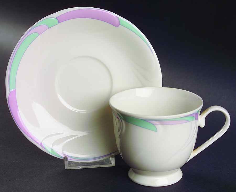 FAA3 Footed Cup & Saucer Set by Fashion Ware-1