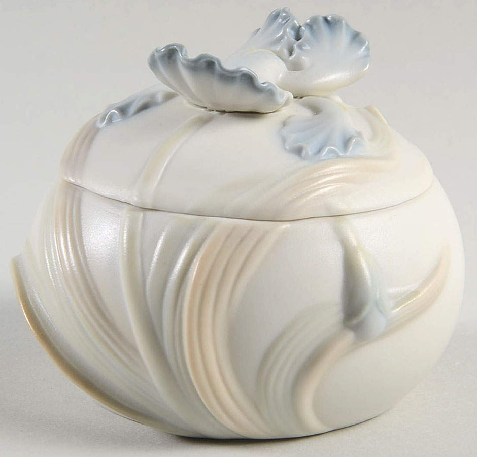 Iris Round Box & Lid by Fitz and Floyd-1