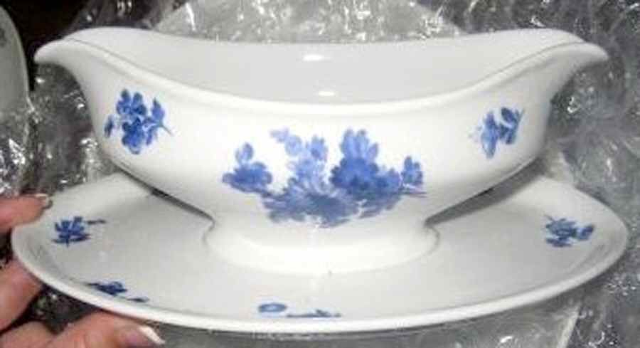 FR269 Gravy Boat with Attached Underplate by Franconia-Krautheim & Adelburg-1
