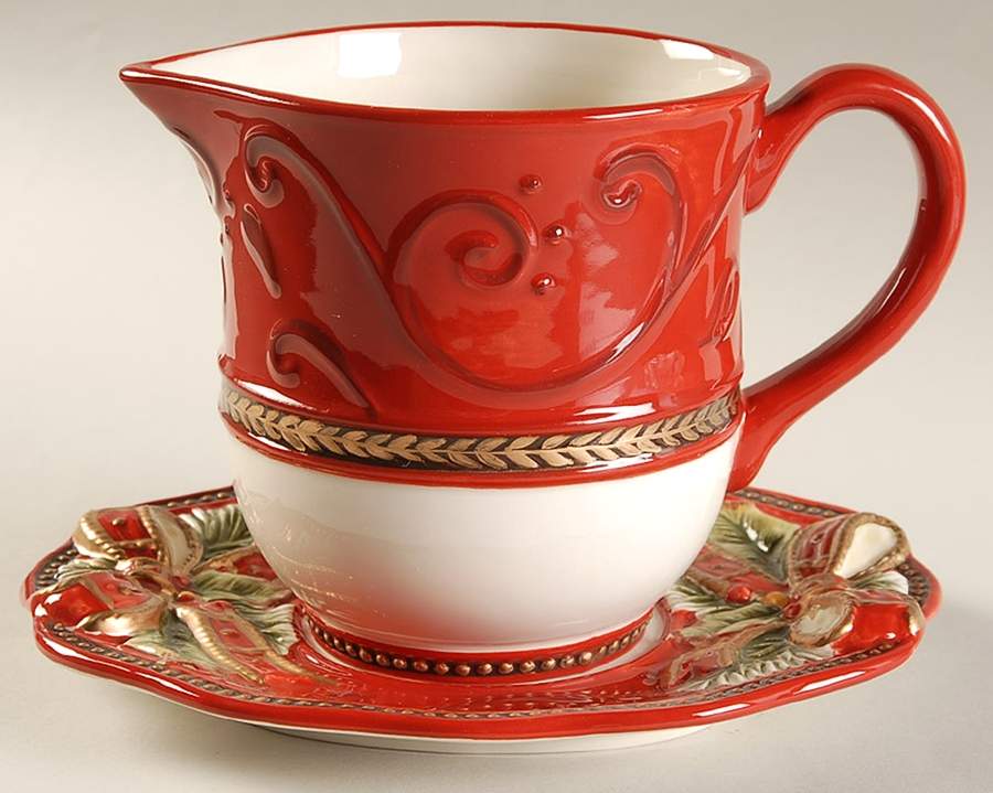 Damask Holiday Gravy Boat & Underplate by Fitz and Floyd-1
