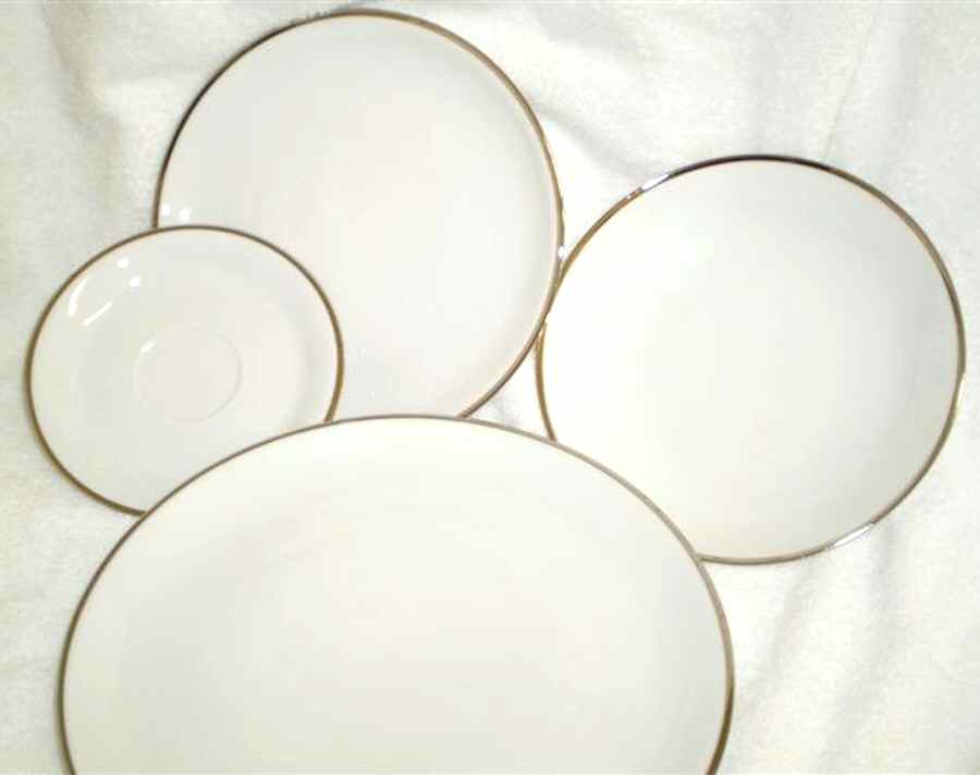 Prelude Dinner Plate by Fitzgerald & Allison-1