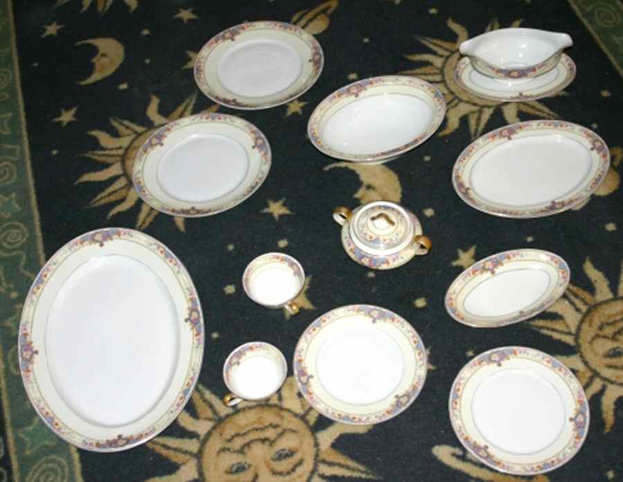 FR273 Dinner Plate by Franconia-Krautheim & Adelburg-1