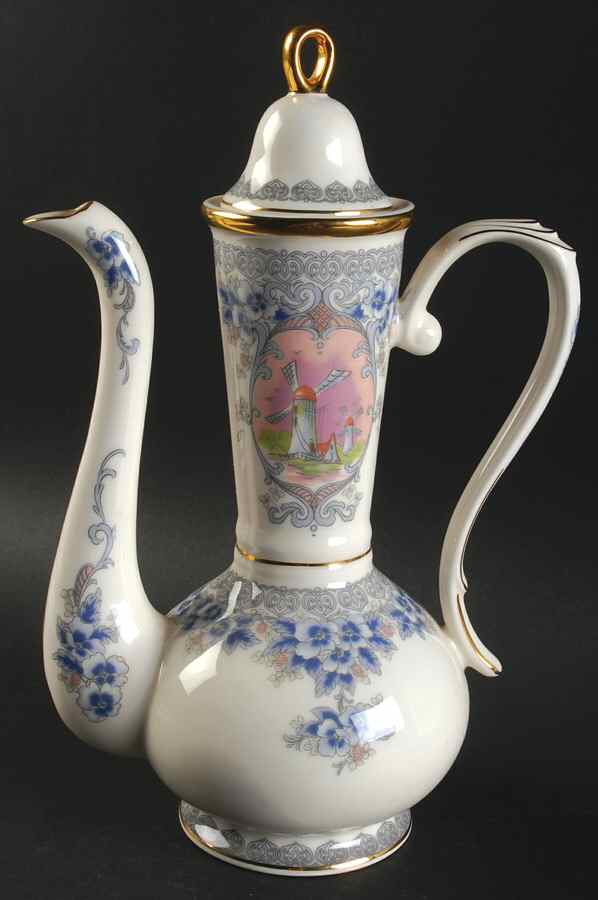FAA4 Coffee Pot & Lid by Fashion Ware-1