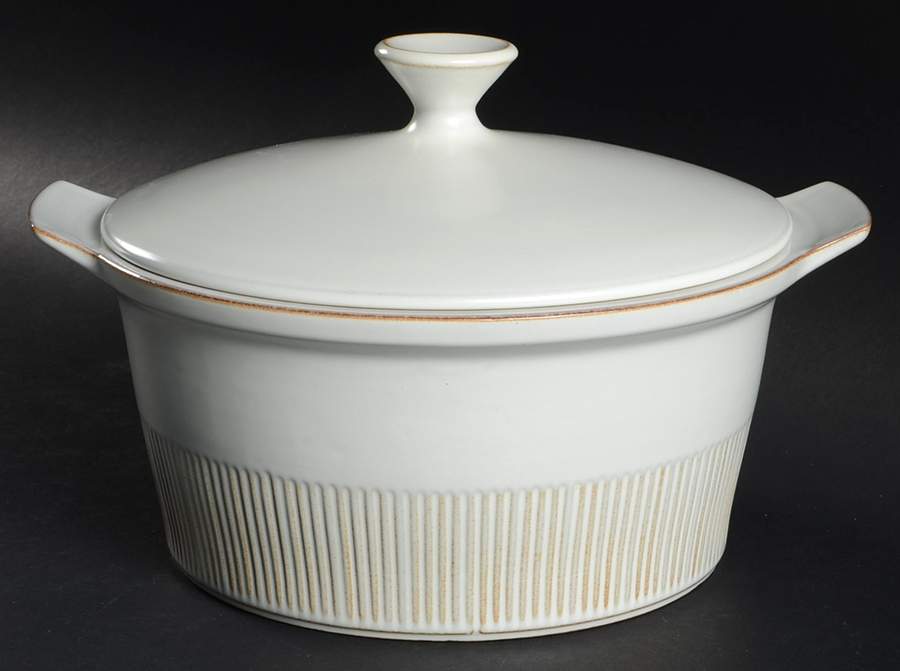 Cleopatra 2.25 Qt Round Covered Casserole by Fris (Holland)-1