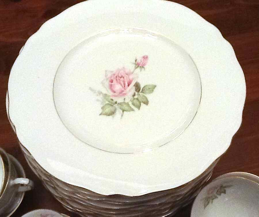 Rosalinde Dinner Plate by Franconia-Krautheim & Adelburg-1