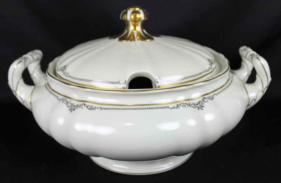 FR297 Tureen &  Lid by Franconia-Krautheim & Adelburg-1