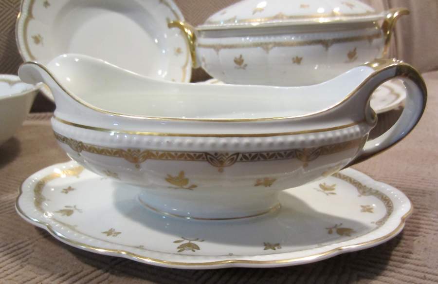 7554 Gravy Boat with Attached Underplate by Franconia-Krautheim & Adelburg-1