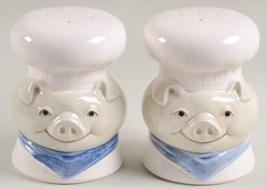 Pigs Figural Salt and Pepper Set by Fitz and Floyd-1