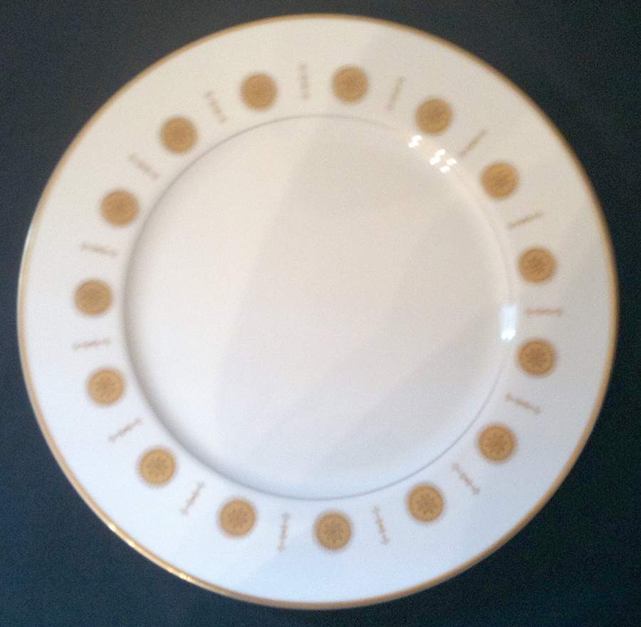 8314 Dinner Plate by Fukagawa-1