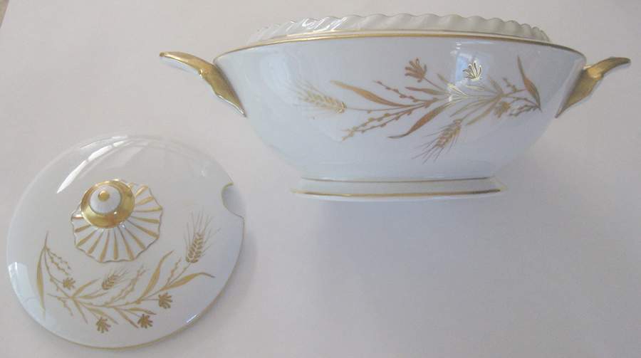 FR327 Tureen &  Lid by Franconia-Krautheim & Adelburg-1