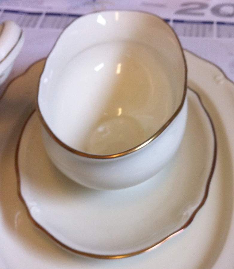 0856 Gravy Boat with Attached Underplate by Furstenberg-1
