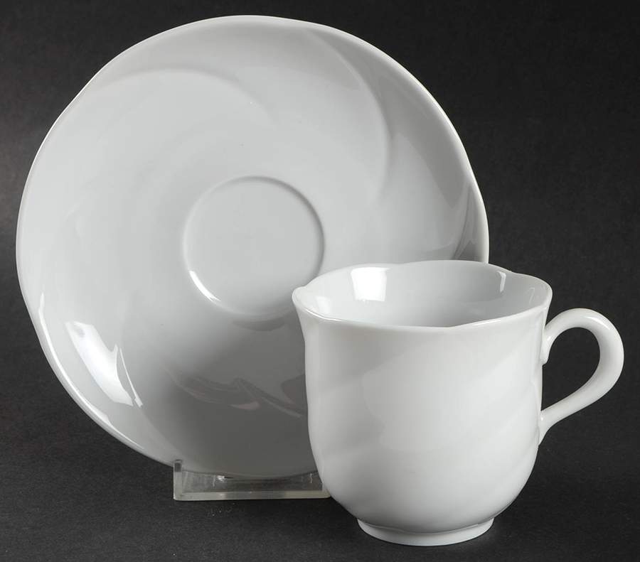 FBP1 Flat Cup & Saucer Set by Freiberger Porzellan-1