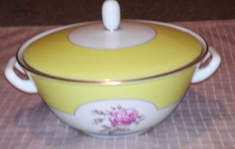 Ramona Round Covered Vegetable by Furstenberg-1