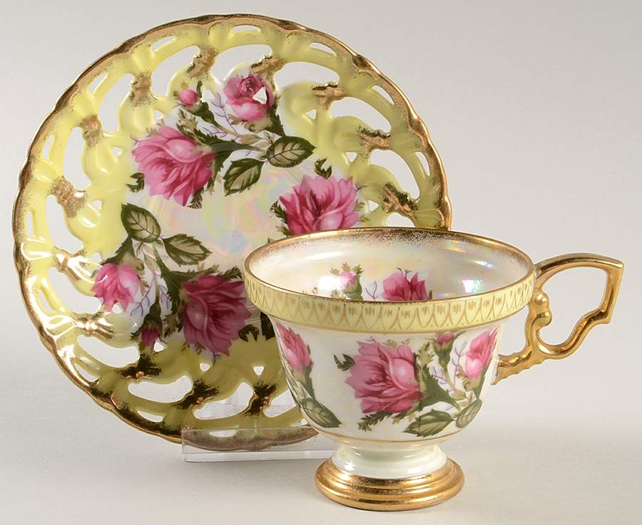 7296 Footed Cup & Saucer Set by Fan Crest (Japan)-1