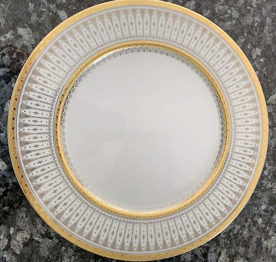 FLK4 Dinner Plate by Falken Porzellan-1