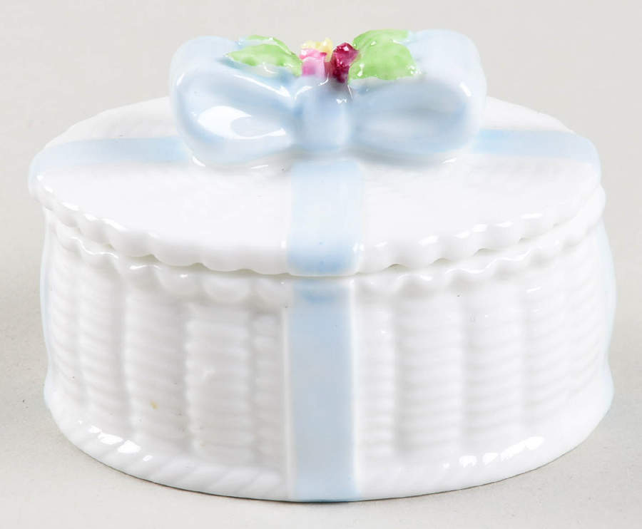FIT209 Trinket Box with Lid by Fitz and Floyd-1