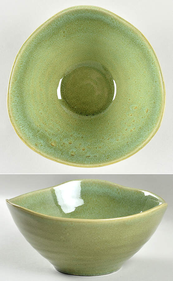 FOP15 9" Triangular Serving Bowl by Fapor (Portugal)-1