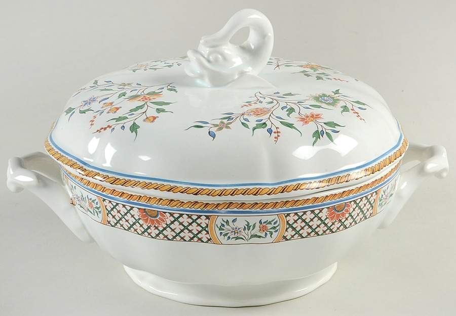Au Sainfoin Round Covered Vegetable by Faiencerie De Gien-1