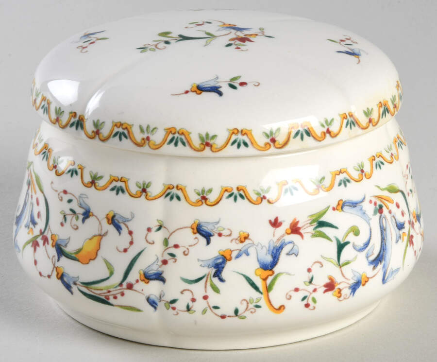 Toscana 3" Candy Box & Lid by Faiencerie De Gien-1