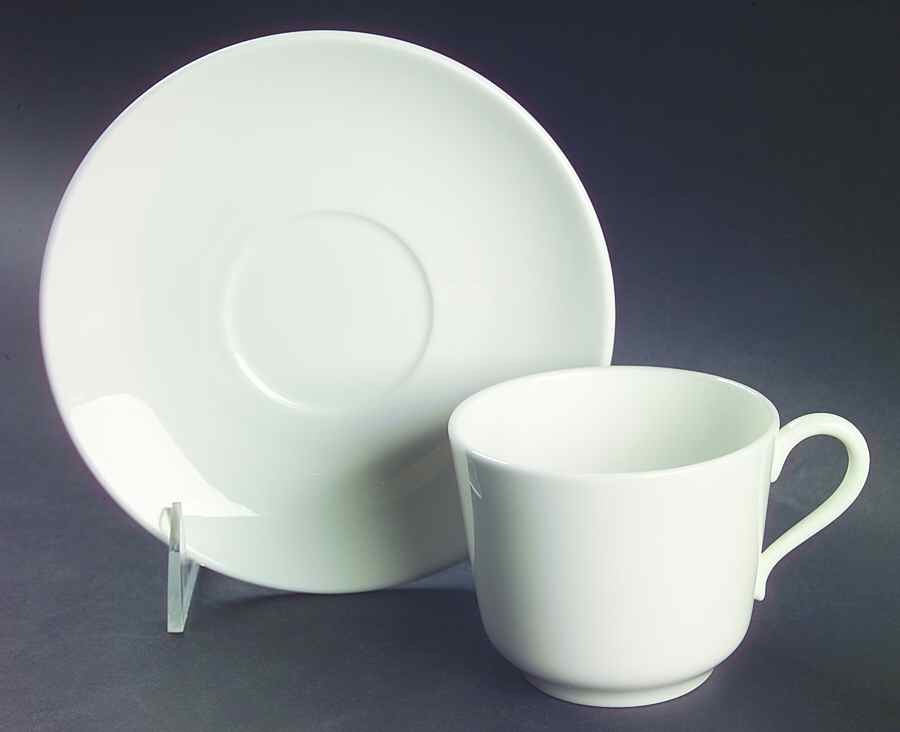 White Lago Flat Cup & Saucer Set by Ginori 1735-1