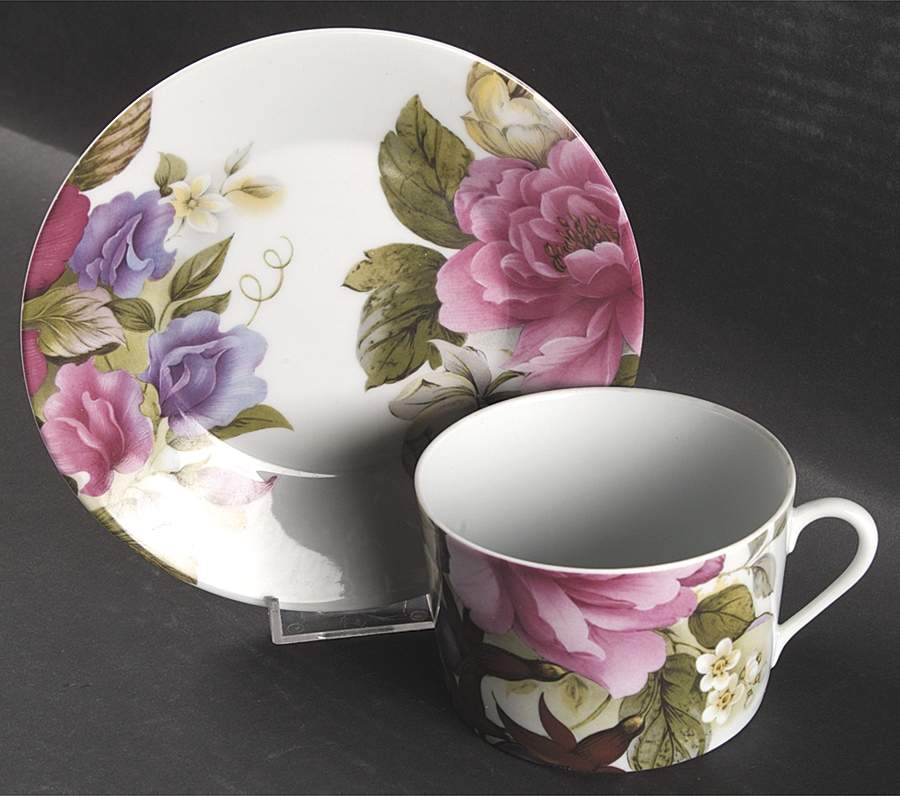 Victoria Oversized Cup & Saucer Set by Bill Goldsmith-1
