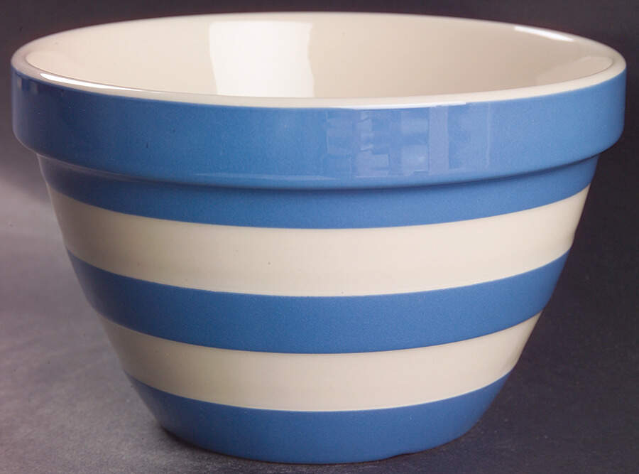 Cornish Blue White (Shield and TG Green) 6" Pudding Bowl by T G Green (England)-1