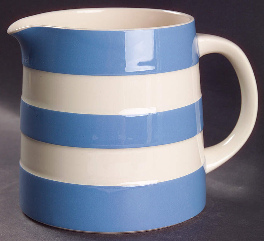 Cornish Blue White (Shield and TG Green) 30 Oc Dreadnought Jug by T G Green (England)-1