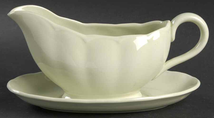 Almond Gravy Boat & Underplate by Grindley-1